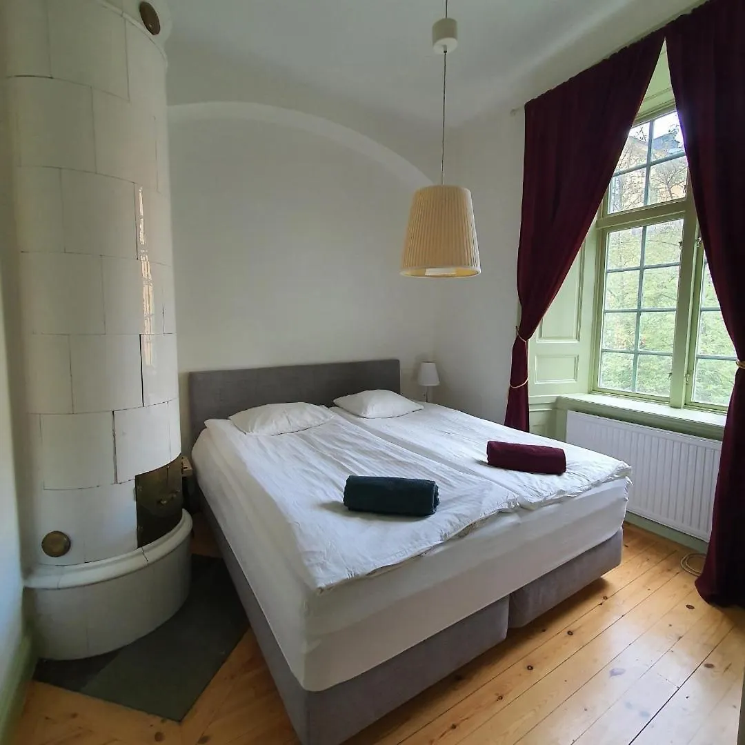 3 Bedroom Apartment In The Old Town With Bathtub! Stockholm